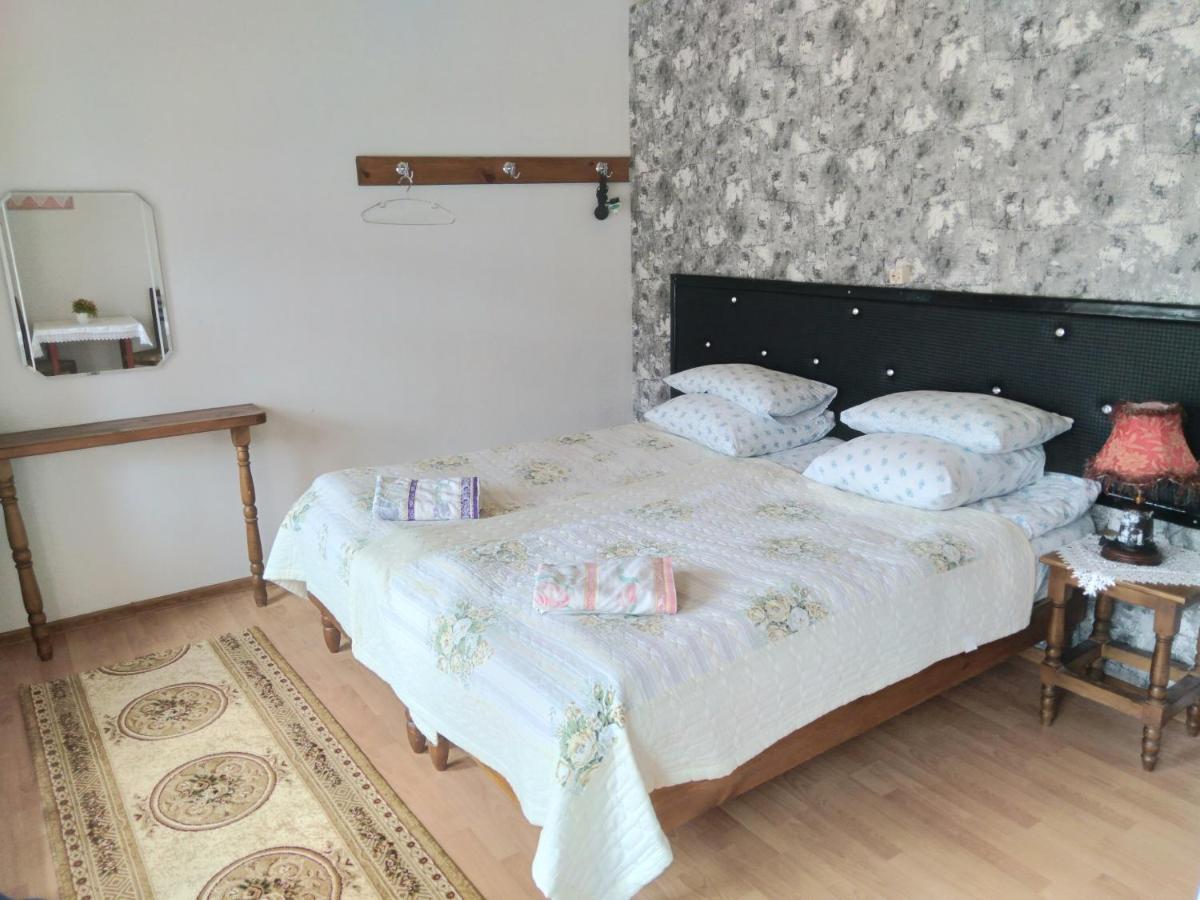 Village Rooms Guesthouse Ivanovka Bagian luar foto